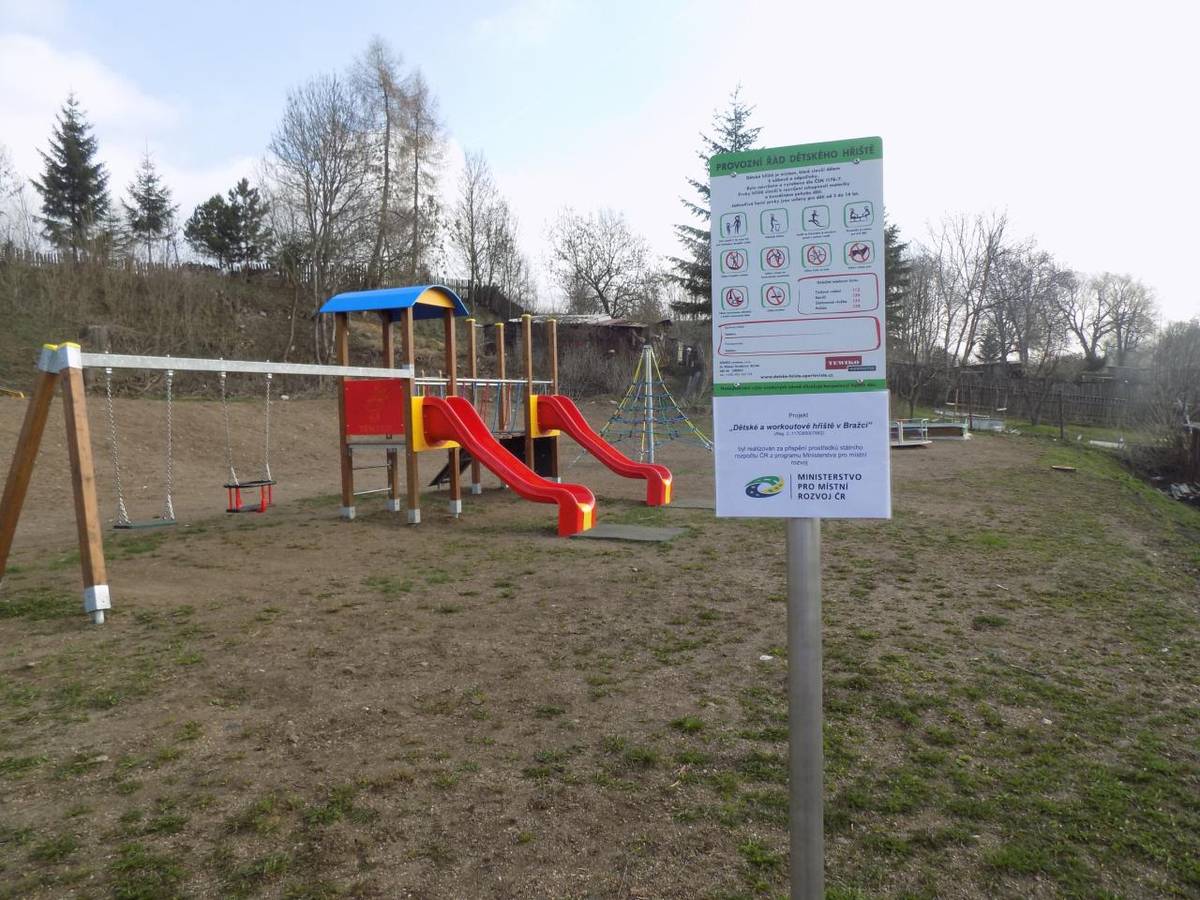 Dětské hřiště PŘED a PO REKONSTRUKCI