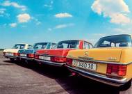 Počínaje modelovým rokem 1974 nabízel Daimler-Benz čtveřici modelů se vznětovými agregáty
