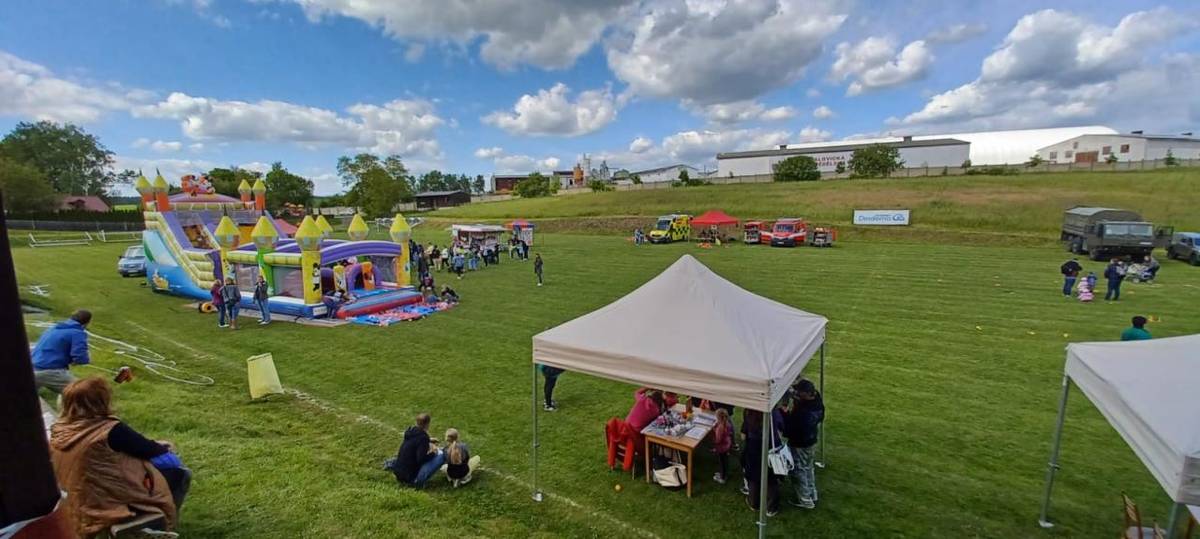 Několik fotografií z dětského dne na hřišti n a Hadačce dne 24.5.2025