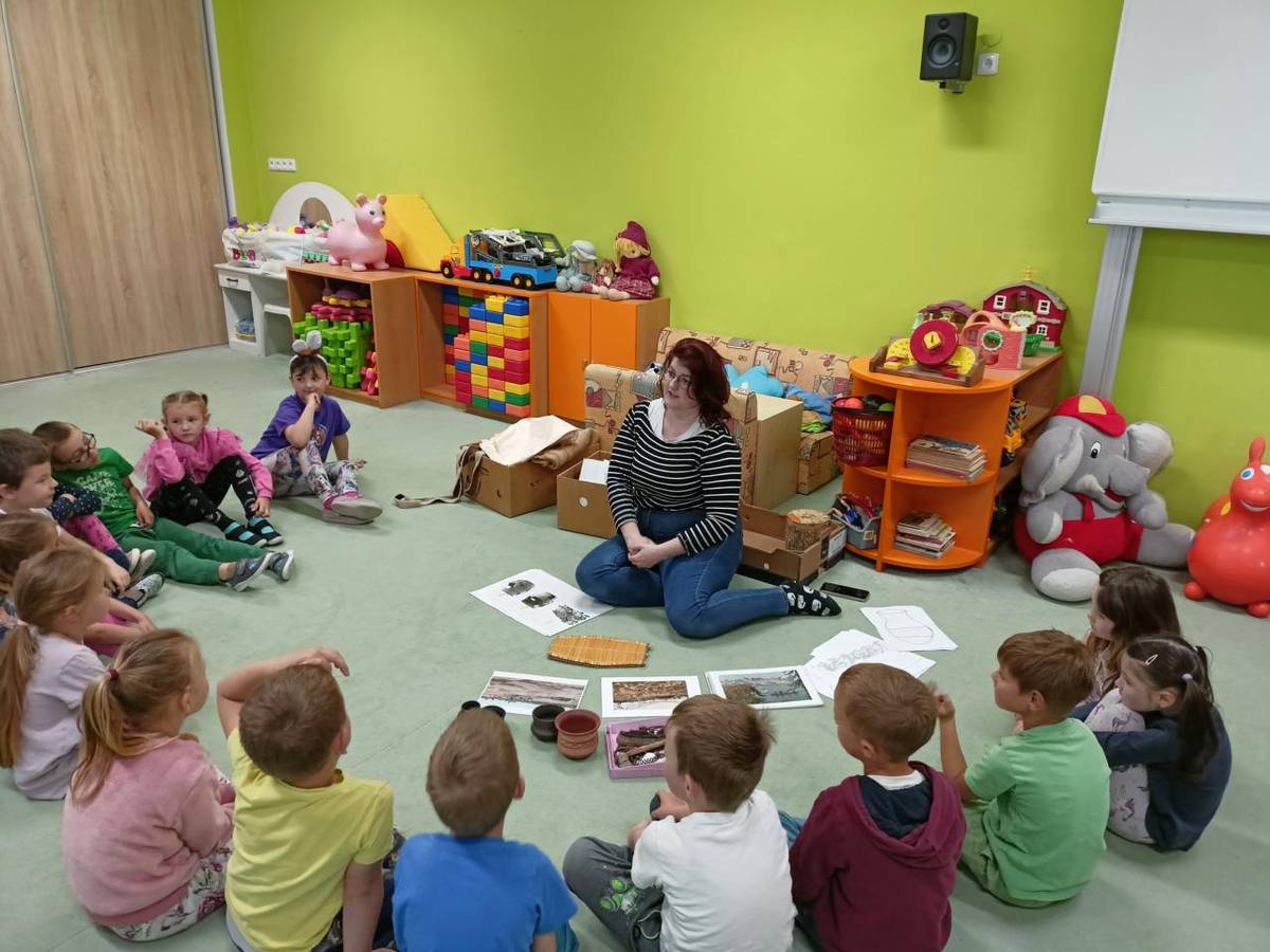 S muzeem Prostějov  Jak pravěcí lidé vypadali, kde žili, čím se živili...