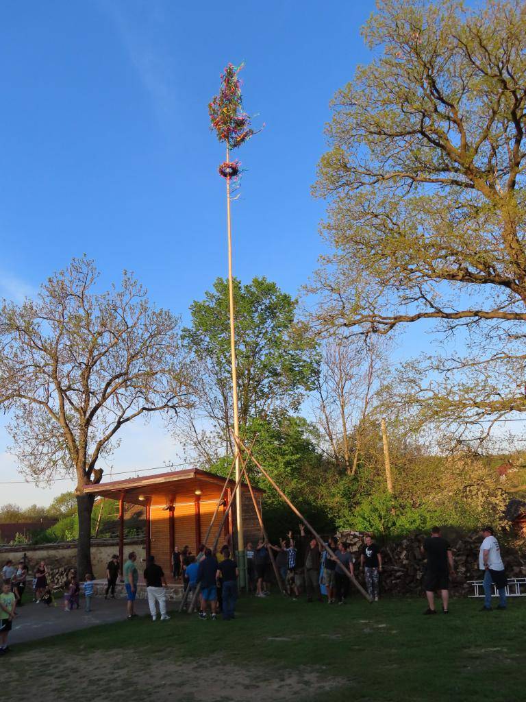 Májka a dětské soutěže