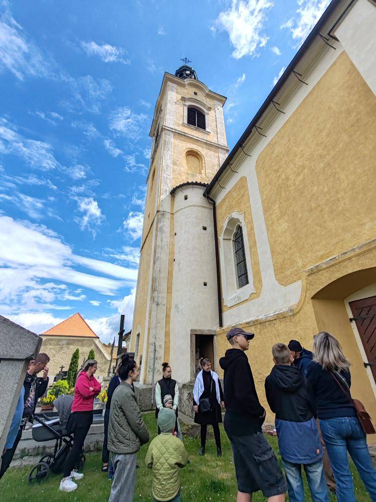18.5.2025  byla možnost prohlédnout si a poslechnout zvon sv.Batoloměje ve věži Smolnického kostela.