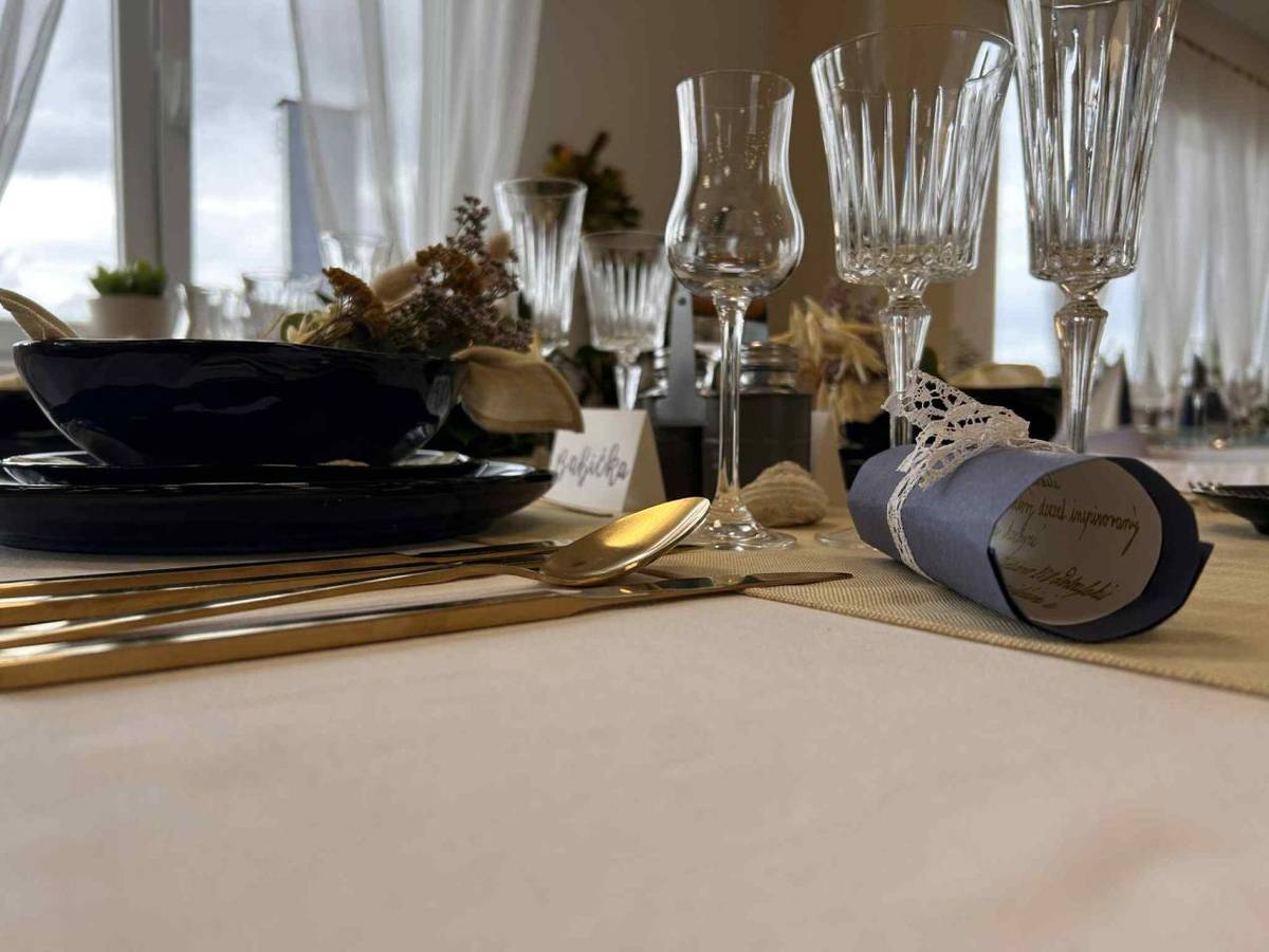 Ukázka odborné dovednosti našich kuchařů-číšníků při závěrečných zkouškách.