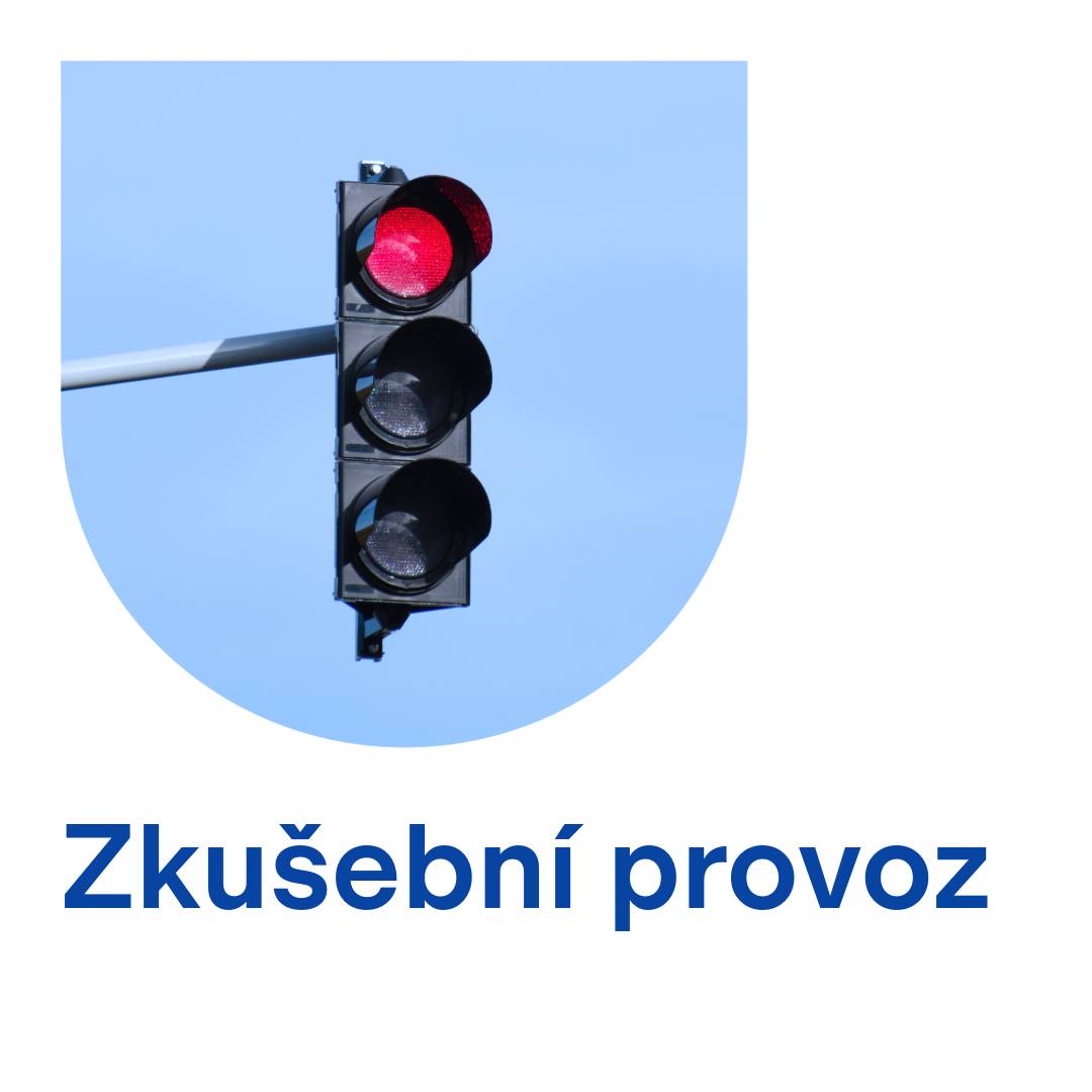 Vážení občané, ve středu 5. června 2025 v 9:00 hodin bude spuštěn zkušební provoz prvního semaforu v našem městě. Tento provoz potrvá 1 měsíc, poté bude semafor plynule převeden do trvalého provozu. ‼️ Žádáme všechny účastníky silničního provozu o zvýšenou opatrnost v okolí semaforu, zejména v prvních dnech provozu. 👨👩👧👦 Rodiče, prosíme vás, poučte své děti, že pokud na semaforu svítí červený panáček, je nutné stisknout tlačítko pro chodce a počkat, až se rozsvítí zelený panáček – teprve poté je možné bezpečně přejít. Děkujeme za spolupráci a ohleduplnost. Váš MěÚ