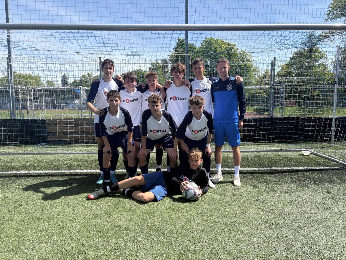 14.5. jsme se zúčastnili minifotbalu v Domažlicích na UMT. Skvělý tým a skvělý turnaj, završený krásným 3. místem.