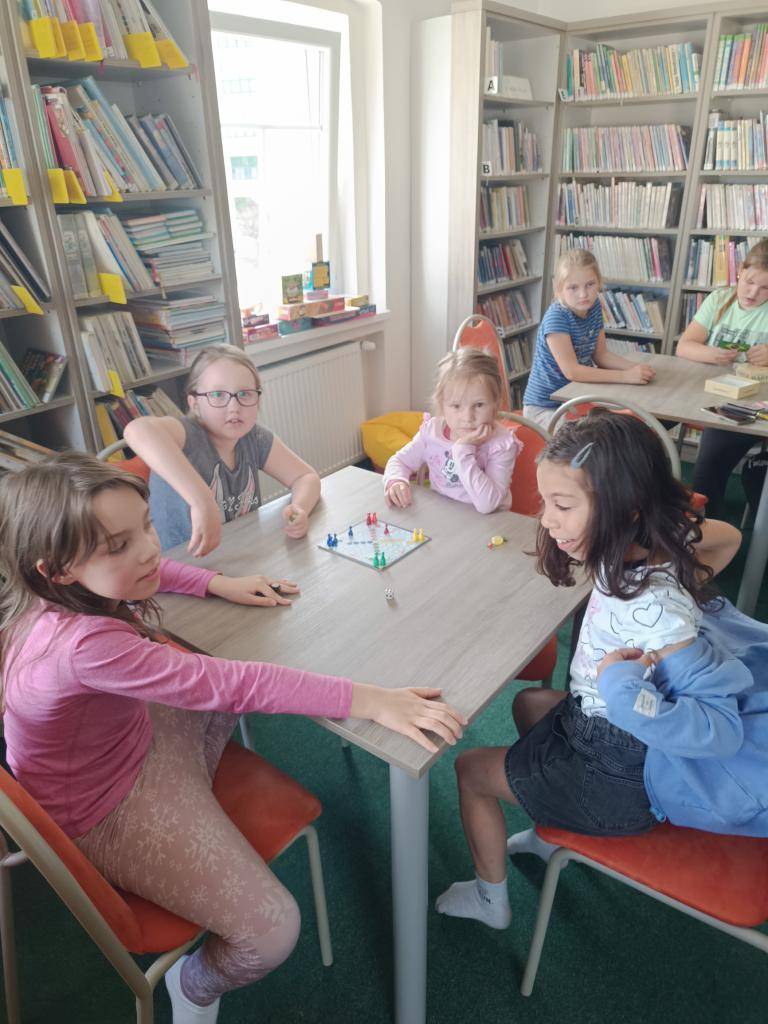 V pátek 30. května 2025 se v naší knihovně již podruhé konaly Deskohrátky