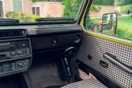 Mercedes-Benz 280 GE přestavěla na lovecký vůz karosárna Rometsch ze Západního Berlína.