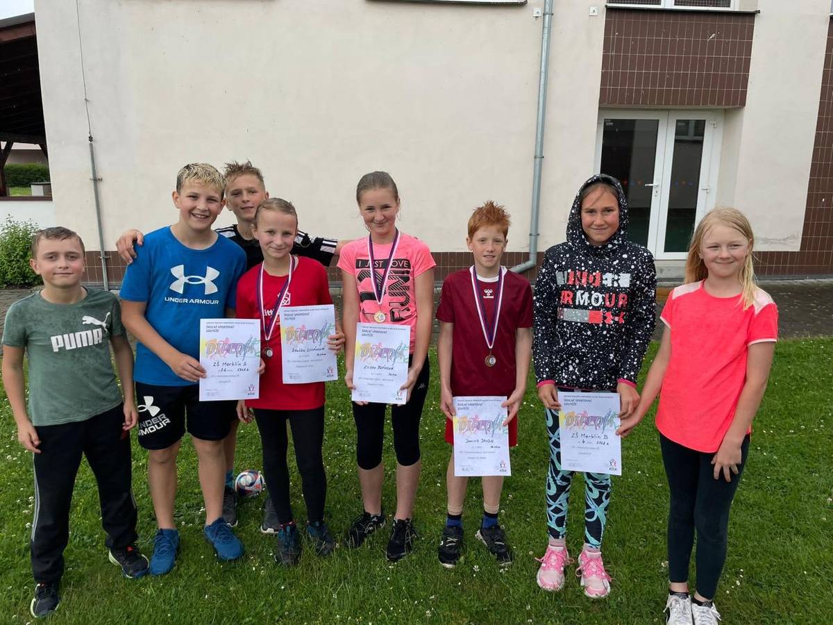 Dne 5.6. se 8 žáků z prvního stupně zúčastnilo atletického trojboje v Přešticích.