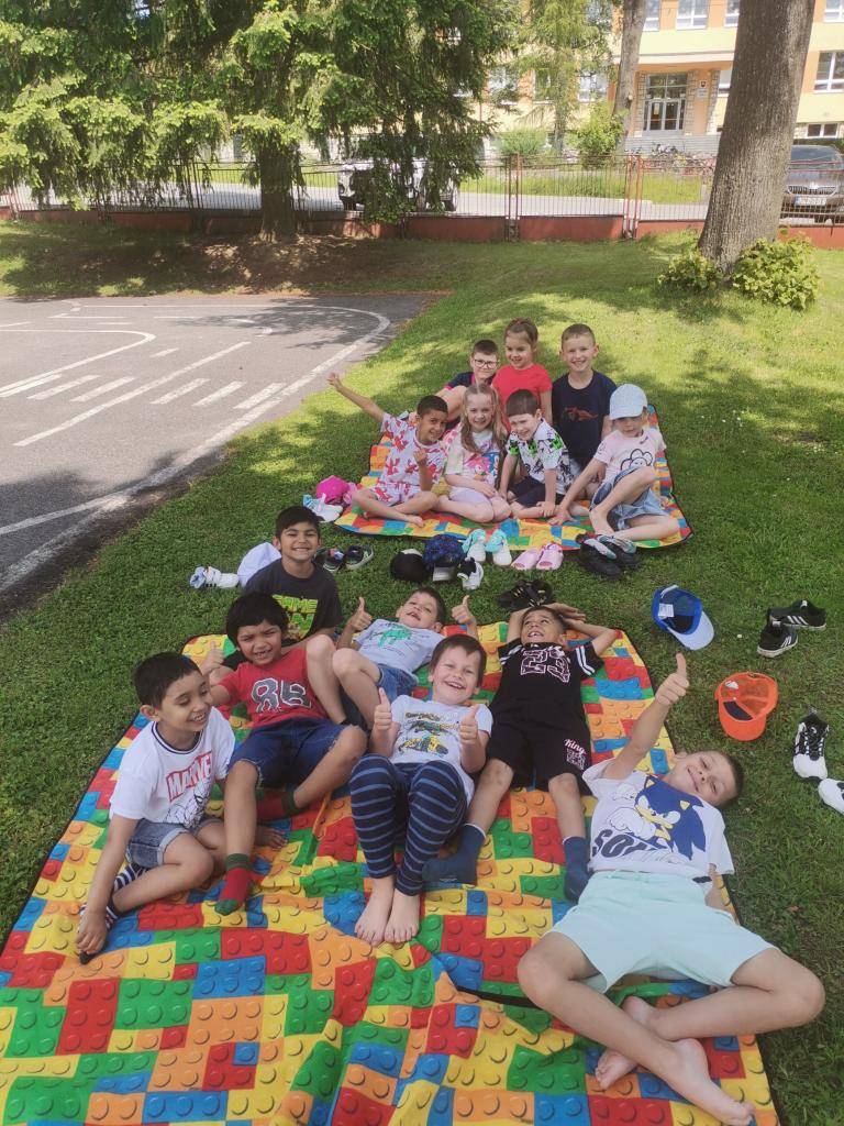 Medzinárodný deň detí sme v škôlke oslávili s policajtmi, ich psíkmi, rôznymi súťažami a skvelou zábavou.