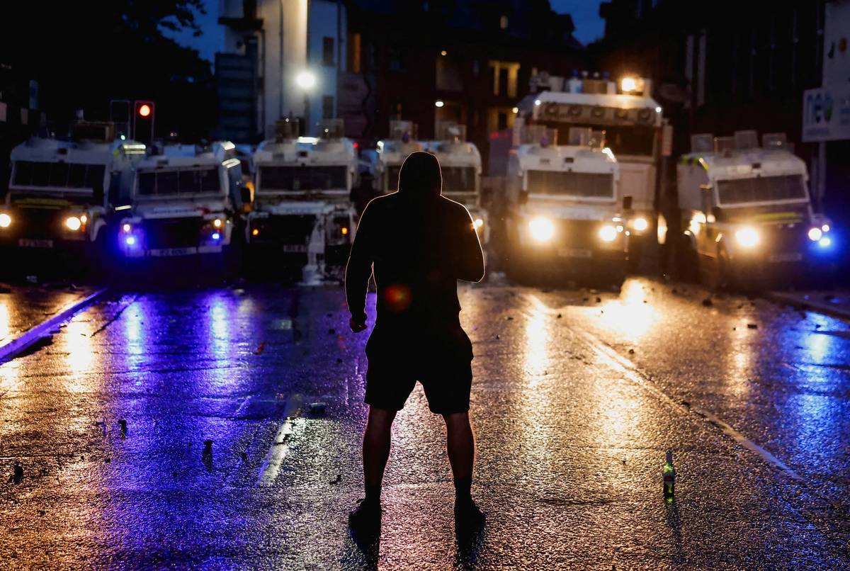 Nepokoje v severoirském městě Ballymena