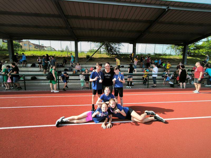 Na hřišti GJŠB proběhly ve středu 4. 6. atletické závody pro žáky prvního stupně.