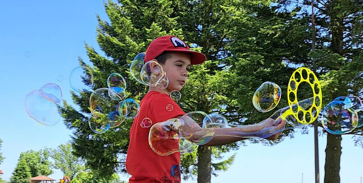 BUBLINKOMÁNIE aneb KOUZELNICKÉ ODPOLEDNE V DOBRODRUŽINCE