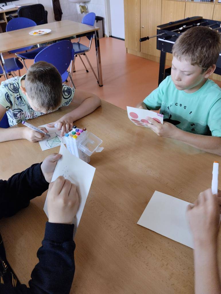 Červnové tvoření v družině