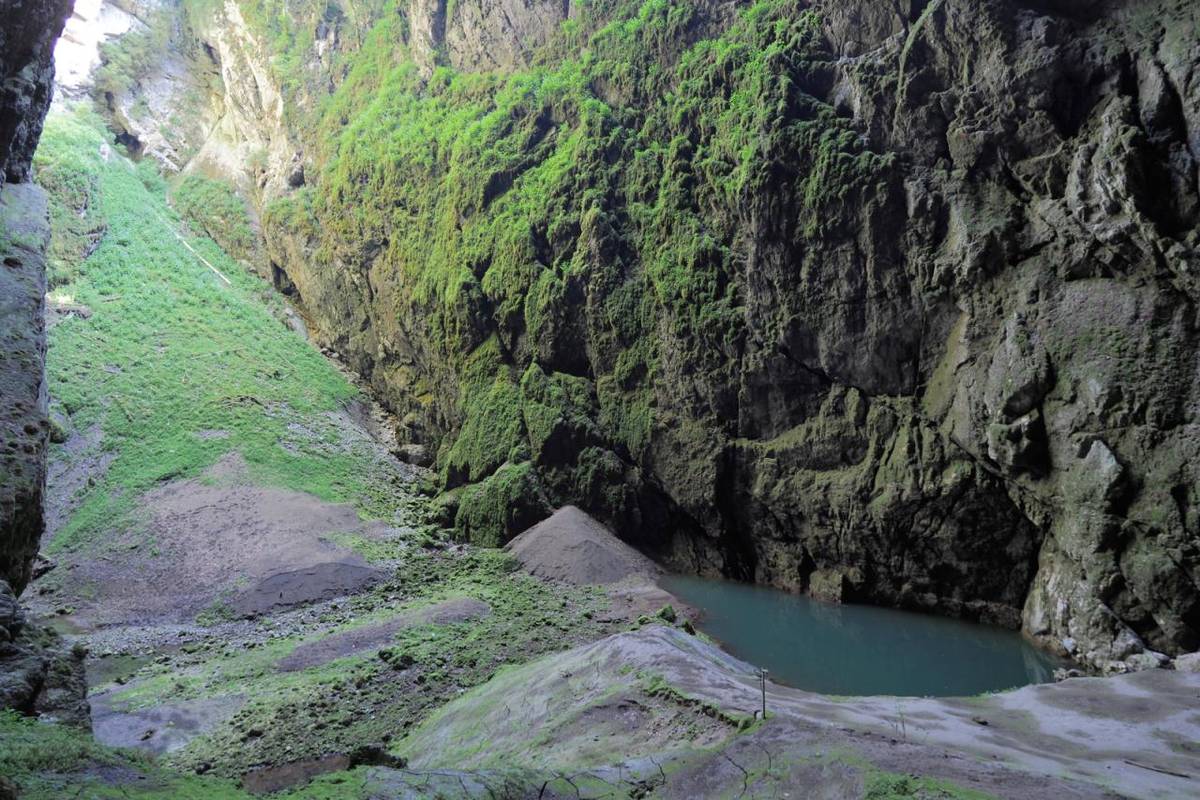 14.6. jsme uspořádali zájezd do Moravského Krasu a Olomouce. Dále v článku najdete další informace, fotky i video.
