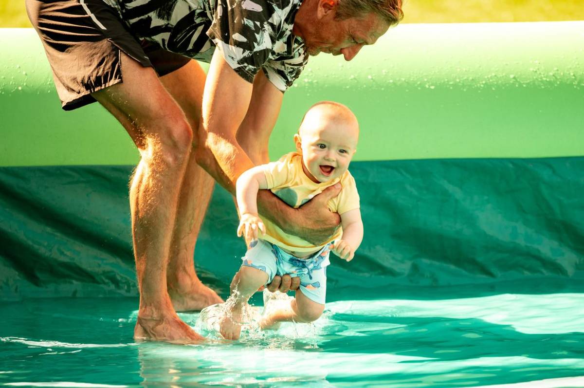 TJ Sokol Zbyslavice uspořádal sportovní odpoledne plné her, soutěží a vodního fotbalu. Nechyběla dětská diskotéka a večer patřil karnevalu pro dospělé s hudbou a tancem.