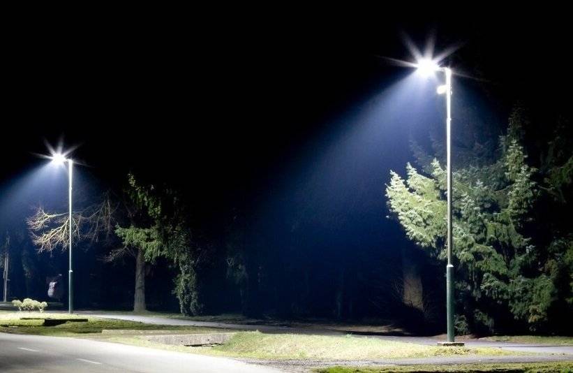 Vážení spoluobčané, nesvítí veřejné osvětlení v ul. Mládežnická, Komenského, K Budám. Prosíme o trpělivost. Jedná se o závadu v zemní kabeláži, je objednána specializovaná firma, která určí místo závady a následně dojde k opravě. Děkujeme za pochopení.