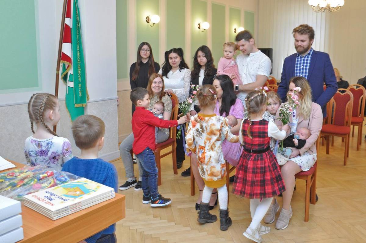 Pondělí 27. března