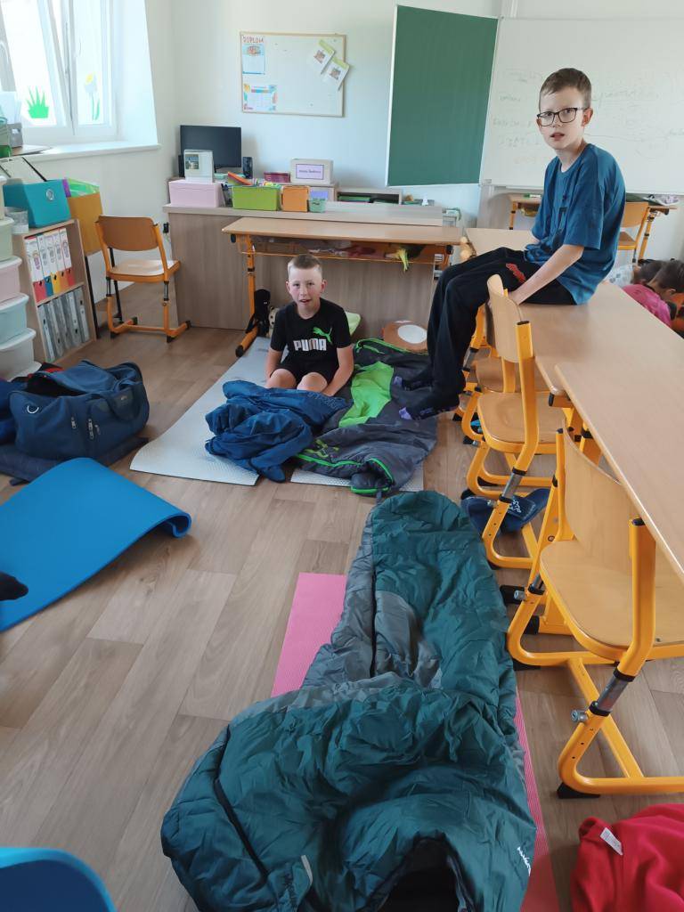 Zábavné úkoly, detektivní pátrání na Zvonici, přespávačka ve škole