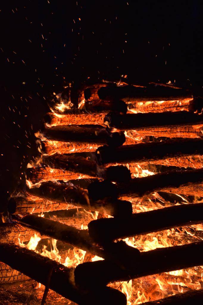 Dne 30.4.2025 proběhl na místním fotbalovém hřišti tradiční Slet čarodějnic a čarodějů. Malé čarodějnice a malí čarodějové plnili připravené úkoly. Nejdříve  si každý z nich vyrobil své koště, poté vyzkoušeli své znalosti v čarodějnickém kvízu a následně zručnost hodem šišky do koše a mnoho dalšího.