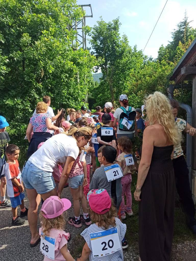 Olympijský běh v Bílém Potoce