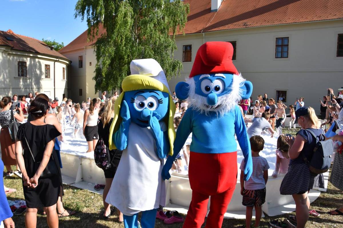 Dětská akce pro děti na oslavu začínajících prázdnin.   Pořadatel: Obec Chotěšov