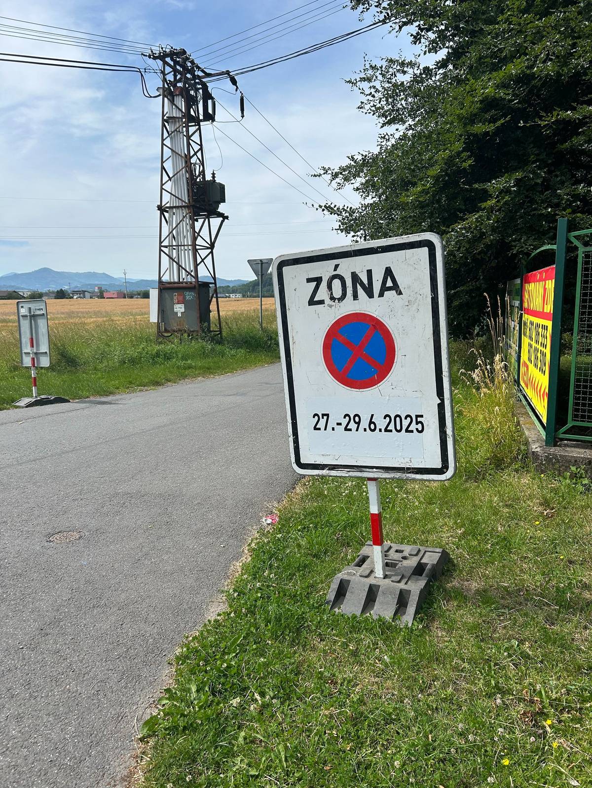 Připomínáme, že z důvodu konání FM City festu platí dočasný zákaz stání v průběhu tohoto víkendu.  A to na ulicích Selská, Horní, K Zahrádkám, O.Kišové, Úzká, Ke Splavu, Nábřeží a Na Řečišti.  Děkujeme za pochopení. Obec Sviadnov