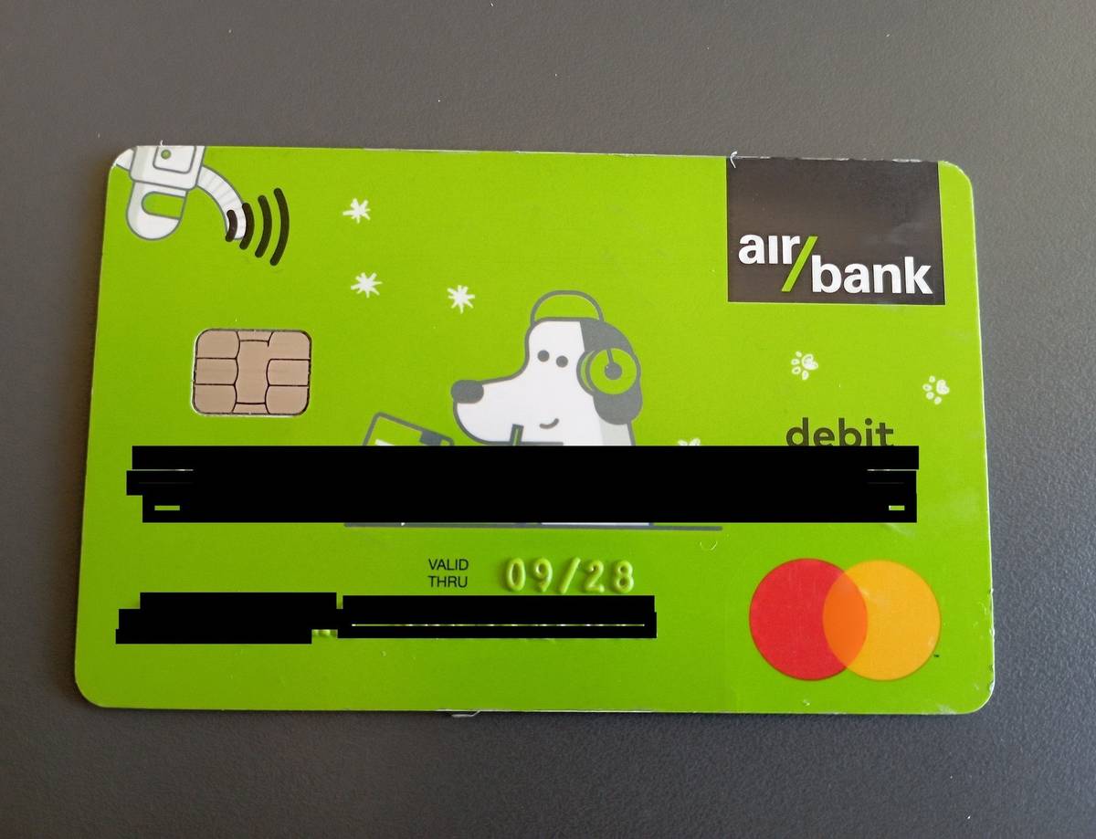 V naší obci byla nalezena platební karta, k vyzvednutí na obecním úřadě!