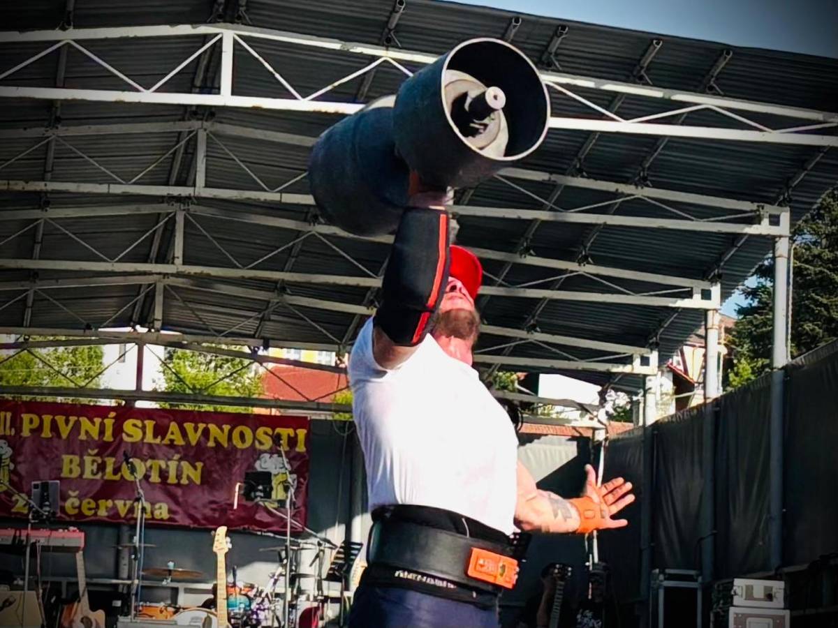 V sobotu 21.6.2025 proběhly XXXII. Pivní slavnosti v Bělotíně. Od ranních hodin jsme se v areálu TJ Sokol Bělotín mohli bavit fotbalem přípravek - hráčů a hráček do 11 let.