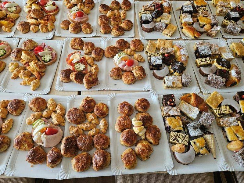 Zákusky, koláče, slané pečivo :-)