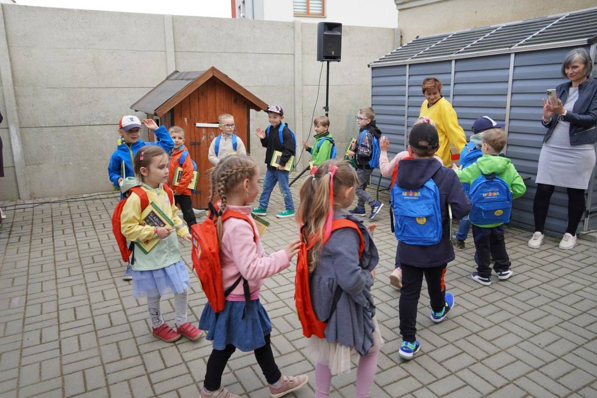 Rozloučení s MŠ a pasování na školáky.