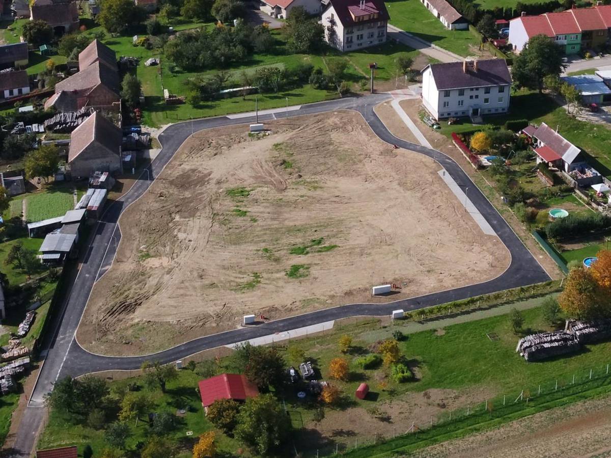 Obec Staré Hobzí zveřejňuje záměr prodeje stavebních parcel.