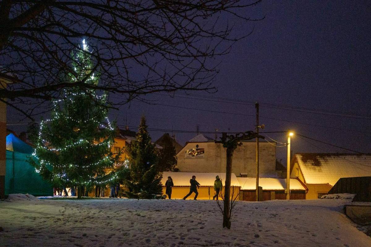 Vánoční zpívání u OÚ