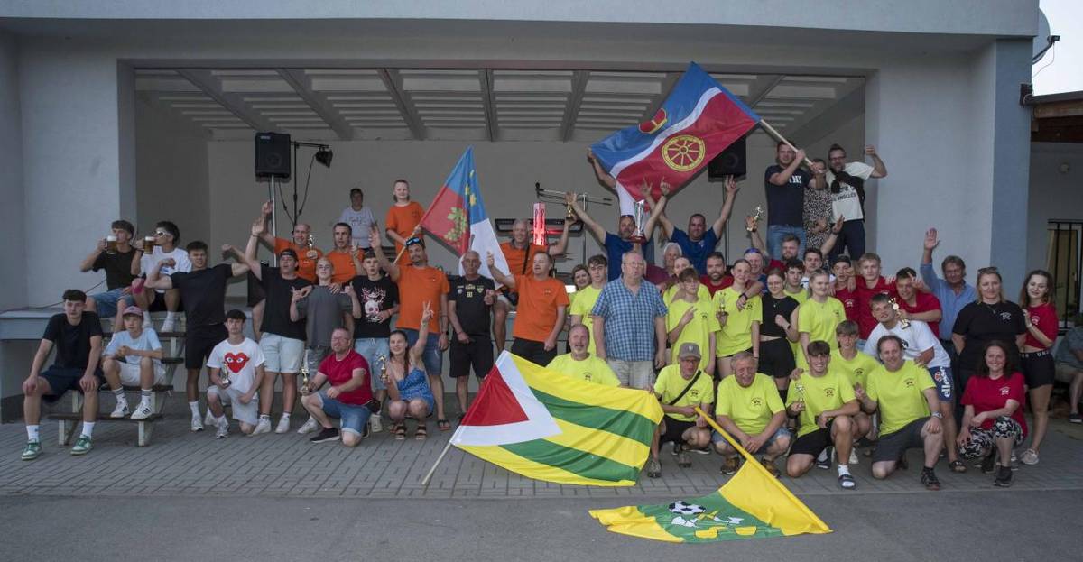 Tradiční setkání Mikulovic proběhlo letos v našich Mikulovicích. Jako vždy se sportovního klání zúčastnili Mikulovice z Jeseníku, z Krušných hor a ze Znojma.