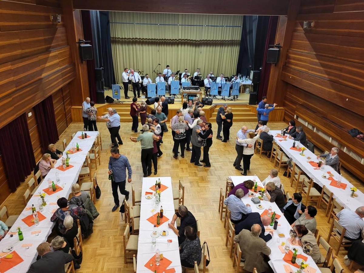 První listopadová sobota opět patřila našim seniorům.