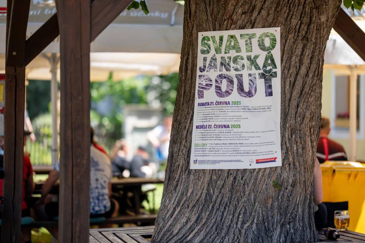 Otevření Vintířovy stezky, stánky, večerní Spaziergang u ohně, hasičský poplach .... Fotografie od Daniela Kreissla z Berouna, kterému tímto velice děkujeme, zachytily poředevším ústřední téma letošní pouti, a sice otevření nového úseku Vintířovy stezky z Blatné až do Břevnovského kláštera !!!