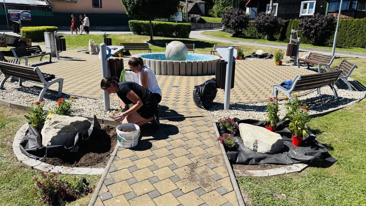 Údržba námestia v centre obce stojí nemalé úsilie. V stredu 2. júla 2025 sa o jeho komplexnú údržbu postarali v rámci brigády pracovníci obecného úradu. Čítať ďalej…