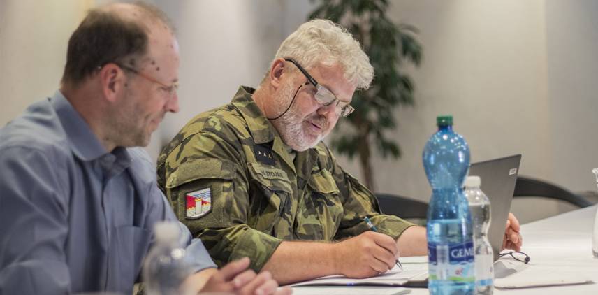 Koncem června proběhlo v prostorách Městského úřadu Varnsdorf tzv. odvodní řízení. Cvičení Reserve Resources 2025 má prověřit všechny kroky mobilizačního systému, od plánování po praktickou činnost odvodních komisí.