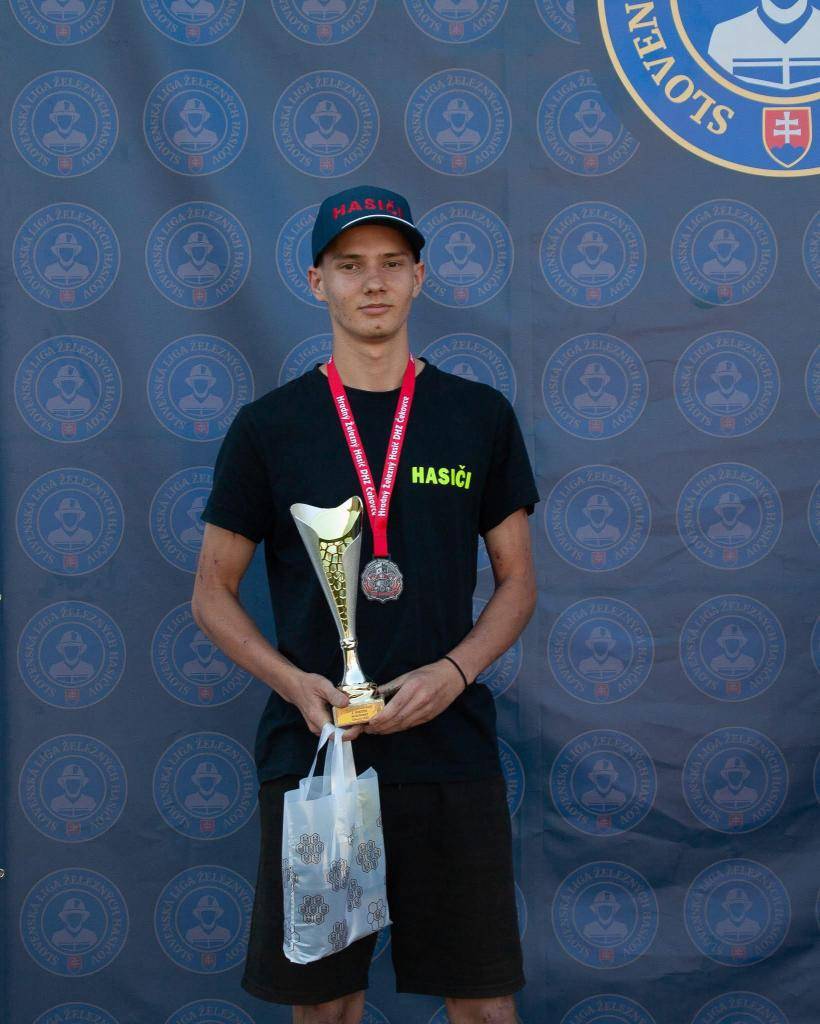 Perfektné 2. miesto nášho člena Lukáša, na súťaži Hradný železný hasič v obci Bzovík, ktorú organizovalo DHZ Čekovce. Luky, ďakujeme za krásnu reprezentáciu DHZ Kriváň a obce Kriváň.