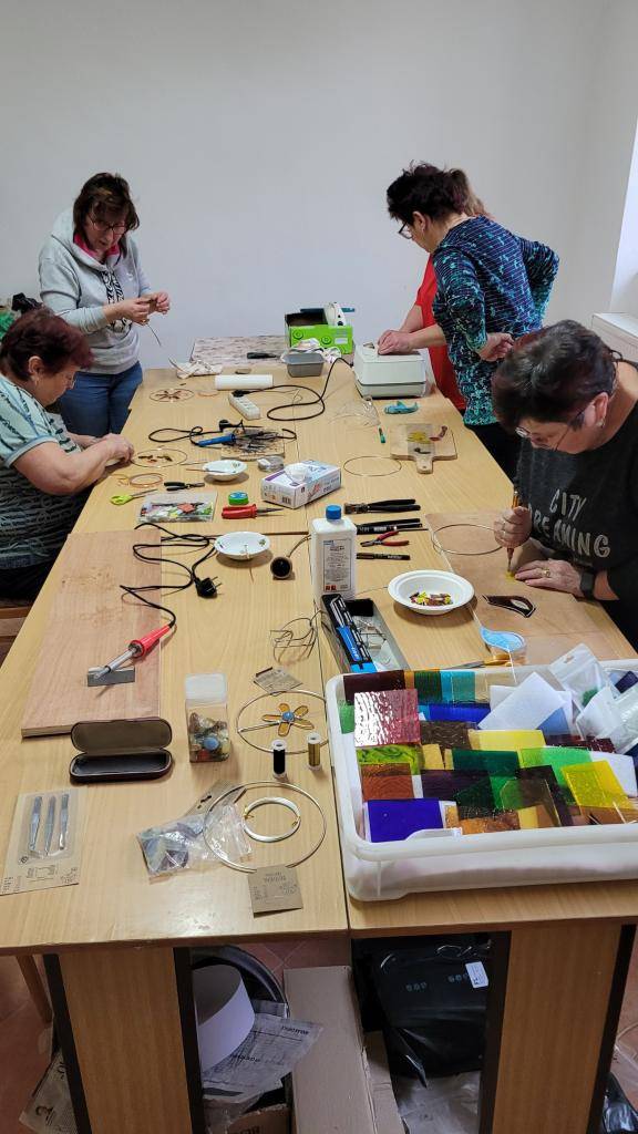 vyzkoušeli jsme si práci se sklem