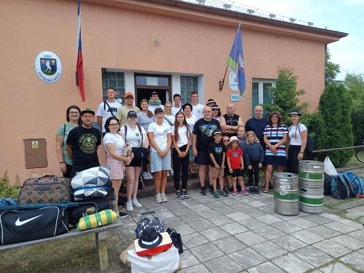Ve dnech 4.–6. července 2025 se naše obec zúčastnila 43. ročníku tradičního Srazu Lhot a Lehot, který letos hostila Veľká Lehota na Slovensku. Akce se zúčastnila početná výprava z naší Lhoty a zanechala na místě výraznou stopu.