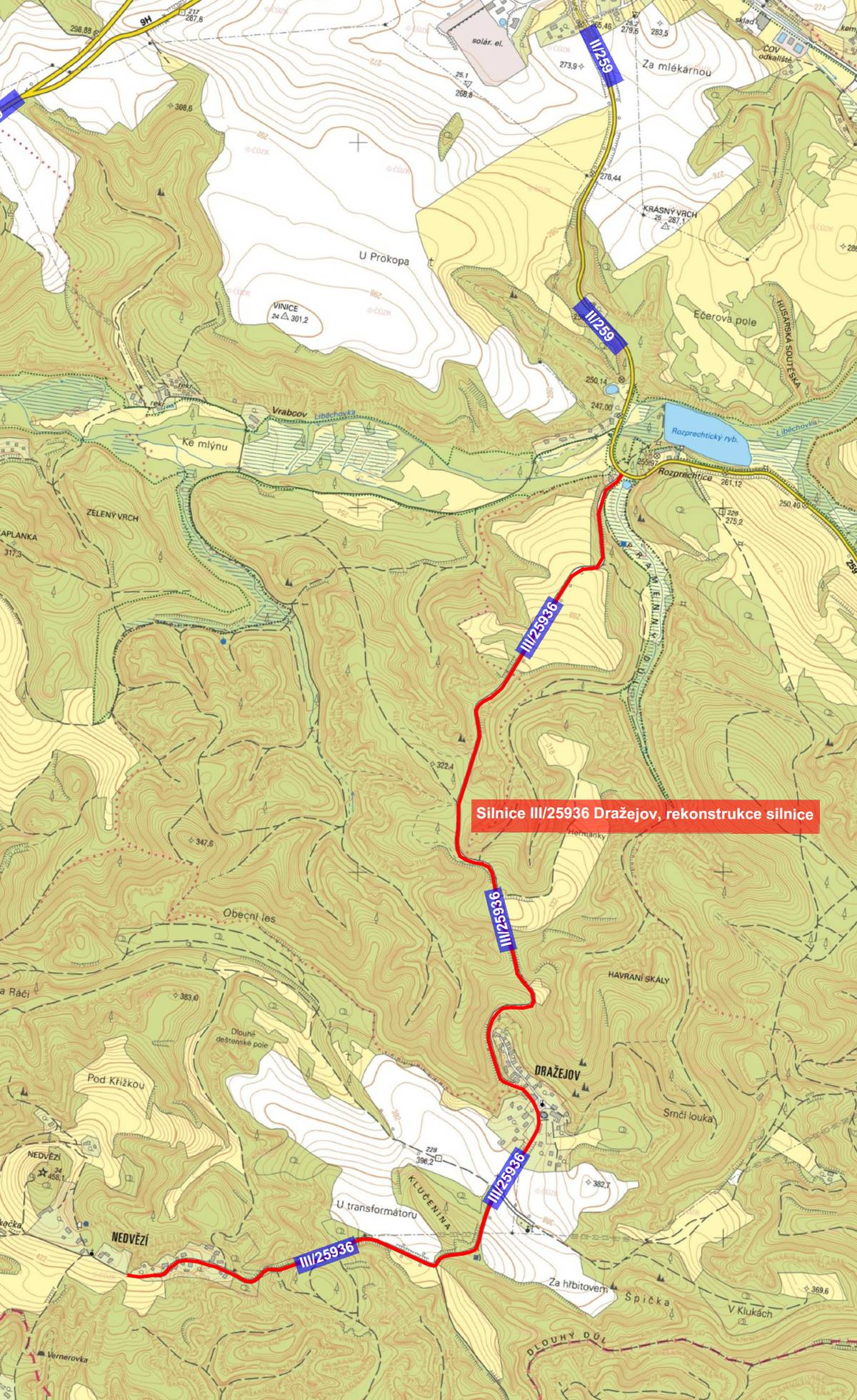 Počátkem tohoto týdne započala dlouho plánovaná rekonstrukce krajské silnice III/25936 Dražejov. Celková rekonstrukce je plánována od 7. 7. 2025 do 26. 10. 2025. Investorem je Liberecký kraj. Město Dubá se závazalo po rekonstrukci převzít tuto slepou krajskou silnici do svého vlastnictví, proto jsme účastni na všech koordinačních schůzkách. Většinu času bude komunikace průjezdná, první úplná uzavírka je plánována na 29. 9. - 9. 10. 2025, kdy zhotovitel, firma COLAS bude s předstihem informovat o způsobu uzavírky - kterého úseku a časového období se bude konkrétně týkat a to na dopravním značení přímo na cestě a zároveň informaci vždy zveřejníme na stránkách města. Město Dubá a obec Dobřeň se shodly, že bude možné, v době úplné uzavírky, využívat polní cestu v jejich vlastnictví. Nebude se ale jednat o oficiální objízdnou trasu a bude pouze pro potřeby místních chalupářů a občanů, v některých úsecích bude trochu upravena. Děkuji všem za trpělivost a pochopení. Cesta je dlouhá a úzká, ale všichni se snaží o co nejmenší omezení pro místní. Irena Žalovičová - starostka města Dubá