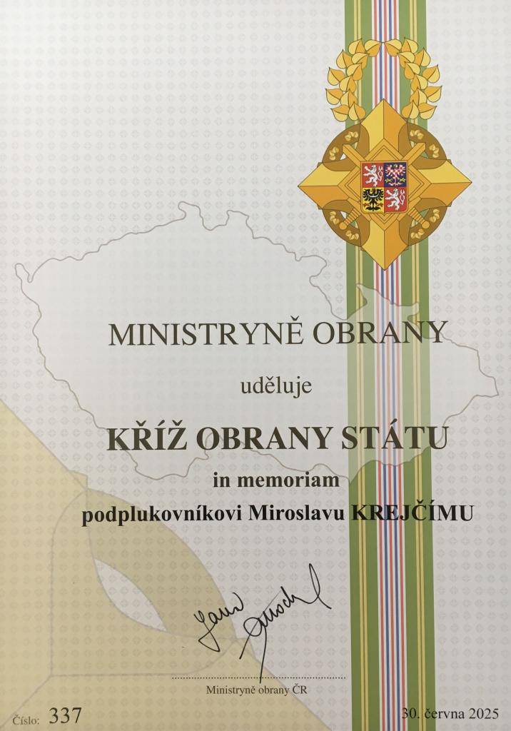 Vyznamenání pplk. Miroslava Krejčího in memoriam