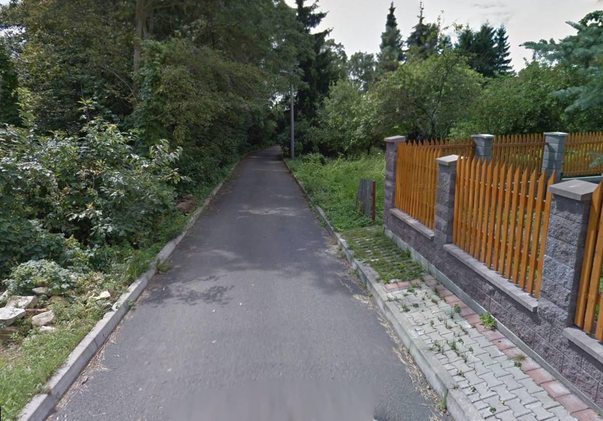 Informujeme Vás, že místní komunikace ve směru na Měrunice parc.č. 622 v Červeném Újezdu bude mezi č.p. 3 a č.p. 61 uzavřena od 15.07.2025 do 31.07.2025 z důvodu výkopových prací. Děkujeme za pochopení.