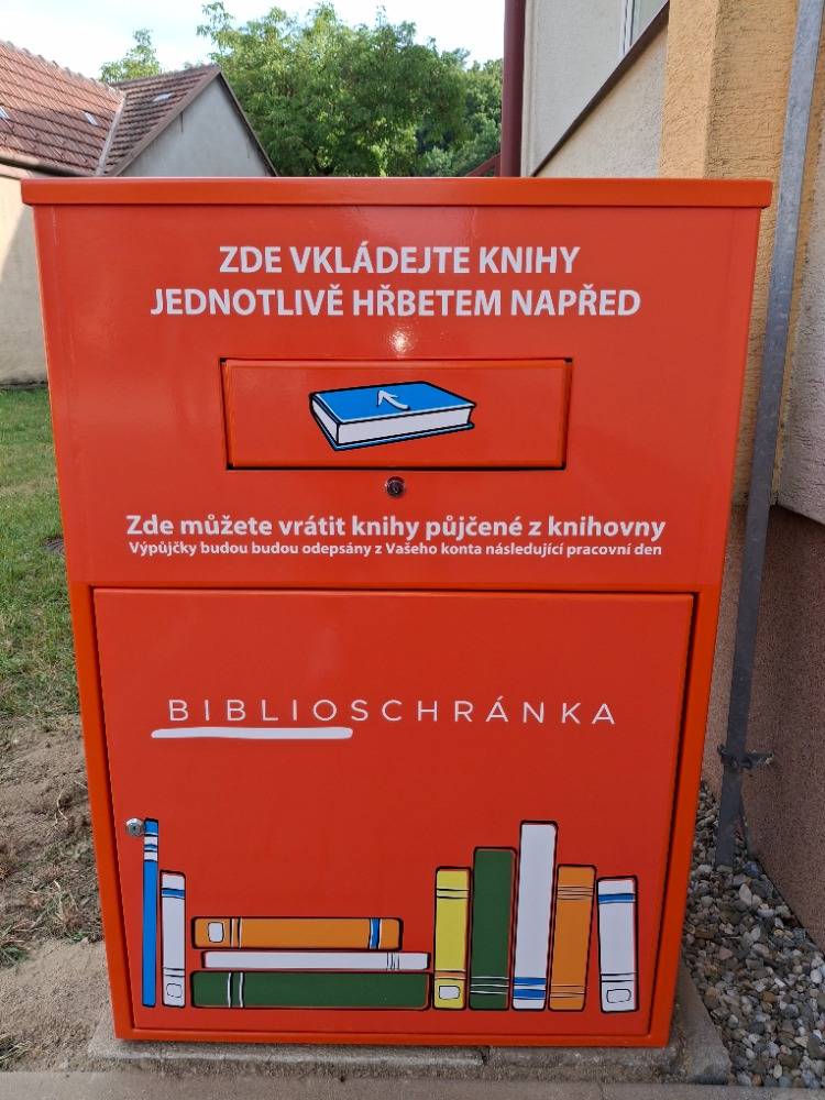 BIBLIOSCHRÁNKA- návratový box na knihy