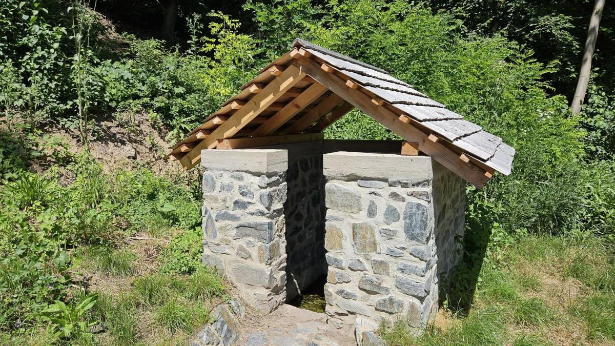 Kralupská turistika na období prázdnin 2025 připravila aktivitu PUTOVÁNÍ PO STUDÁNKÁCH.  Jde o místa v Kralupech nad Vltavou a jeho okolí.