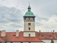 BTS stanice operátora O2 přímo uvnitř hradu Bouzov