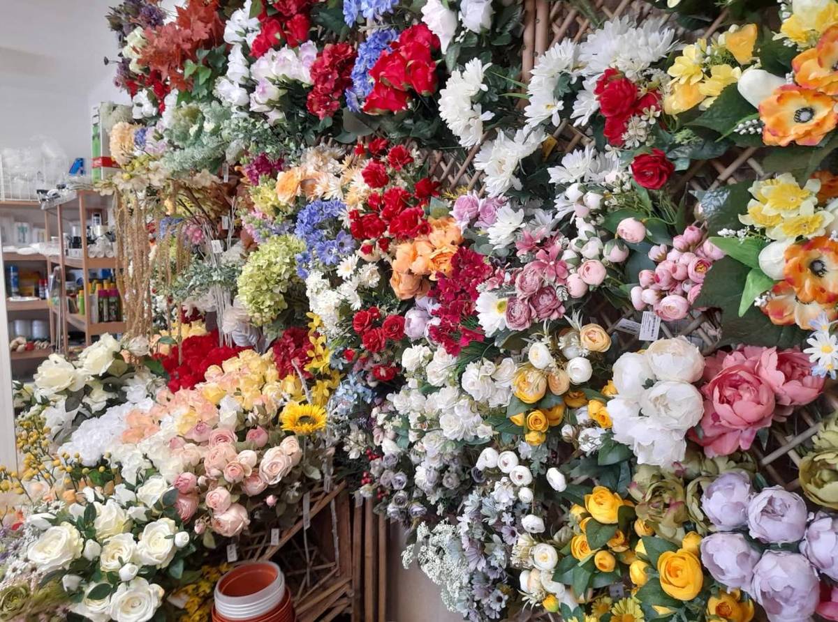 Z dôvodu čerpania dovolenky bude predajňa Flora Syma zatvorená od 28.7.2025 do 2.8.2025. V predajni Vás opäť radi privítajú v pondelok 4.8.2025.