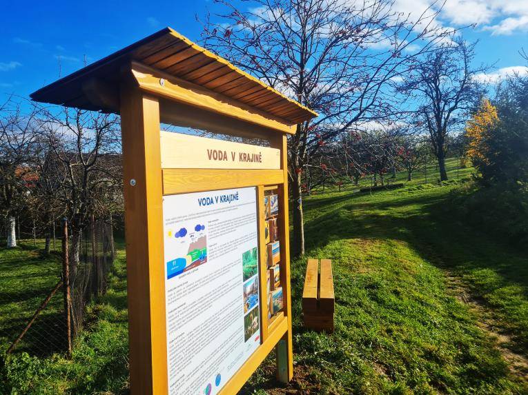 Dnes jste měli možnost na CNN Prima News v pořadu Prima ČESKO vidět zmínku o naší naučné stezce a Venkovském muzeu Aloise Otýpky ve Vrbce. Hlavním tématem v pořadu byly Stezky severními Chřiby ....