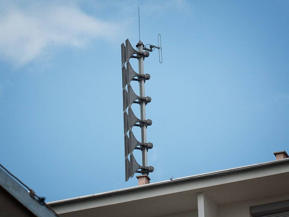 Ve čtvrtek 24.07.2025 v  cca v 08:00- 11:00 hod.  proběhne v obci po rekonstrukci - varování a vyrozumění obyvatelstva (VVO) v zóně havarijního plánování JE Dukovany, mimořádná zkouška sirény S022 Dobelice  -za účasti Útvaru havarijní připravenosti  EDU a HZS  Jihomoravského kraje.