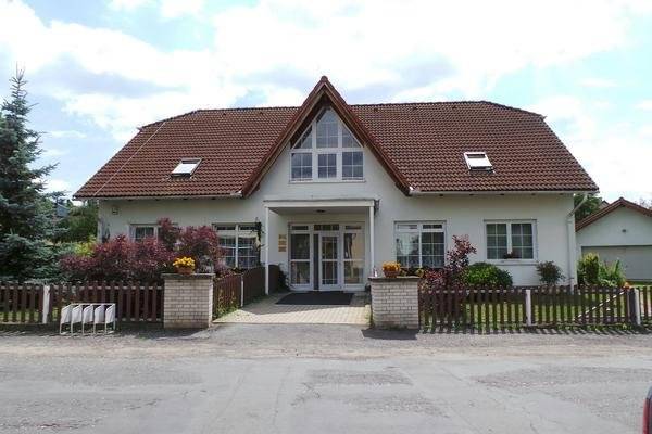 MUDr. Hartmanová oznamuje, že od 30. 7. do 1. 8. bude ordinace uzavřena z důvodu čerpání dovolené. MUDr. Hartmanovou zastupuje dětské oddělení nemocnice v Trutnově.